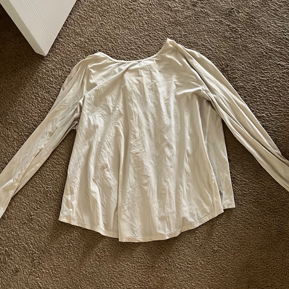 Lululemon white excessive long sleeve shirt